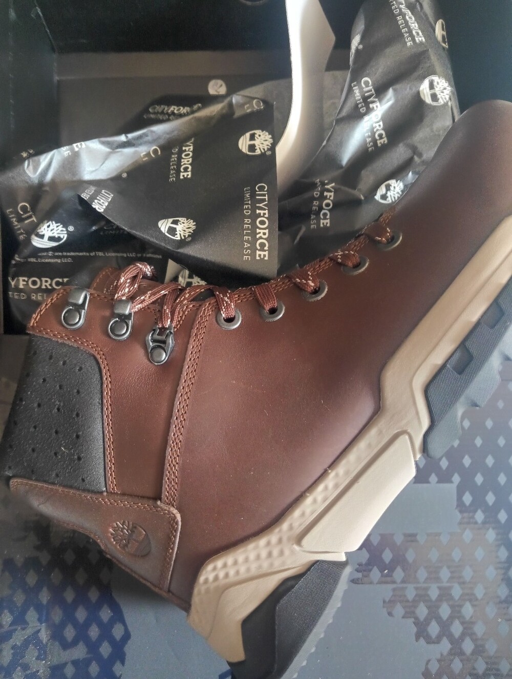 Timberland Men's Dark Brown Leather Trail Boot with Tan Sole
